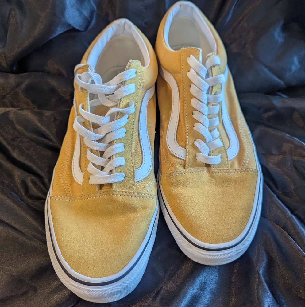 VANS Yellow Suede/Canvase Skateboard Shoe, Sz 10 EUC